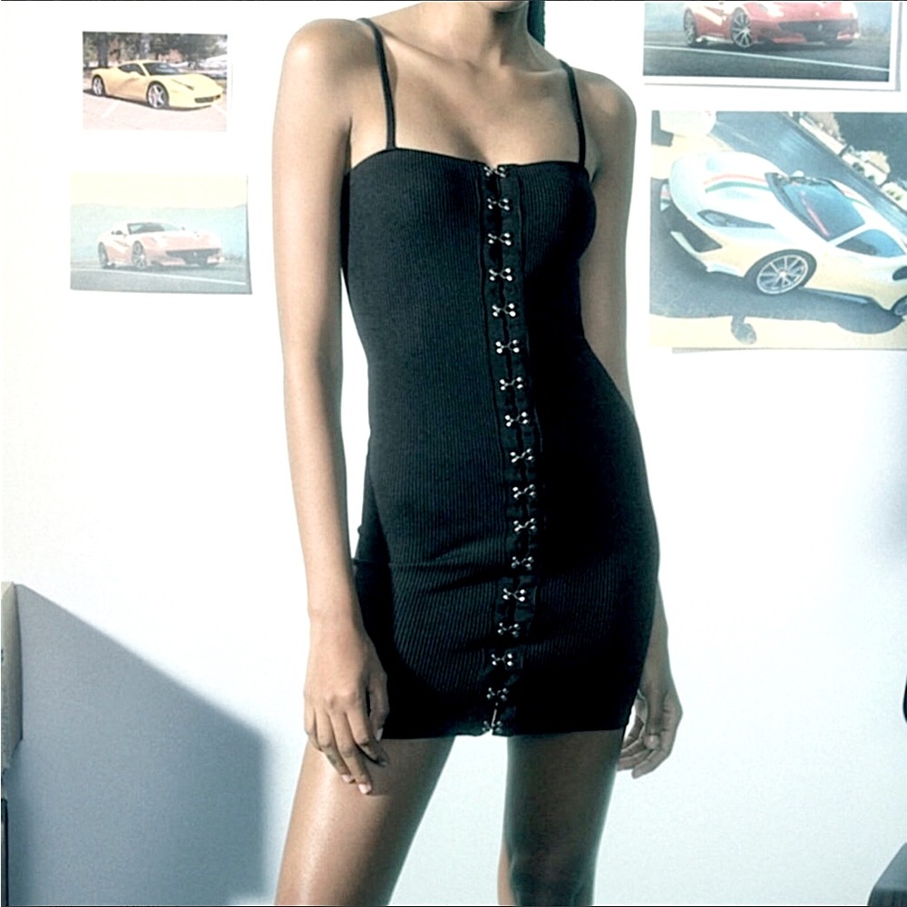 Zara Hook And Eye Seamless Sleeveless Dress